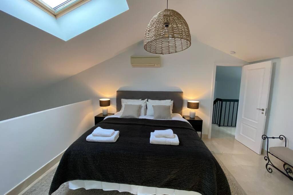 Penthouse With Sea Views In Marbella Appartement Buitenkant foto